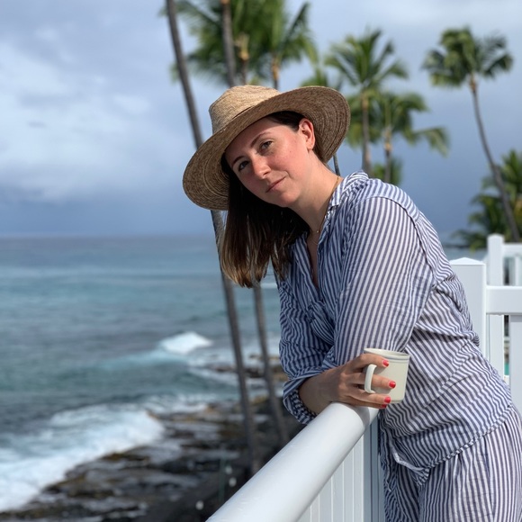 Stacey ✨Posh Ambassador & Affiliate ✨ Top-Rated - Picture 8 of 8